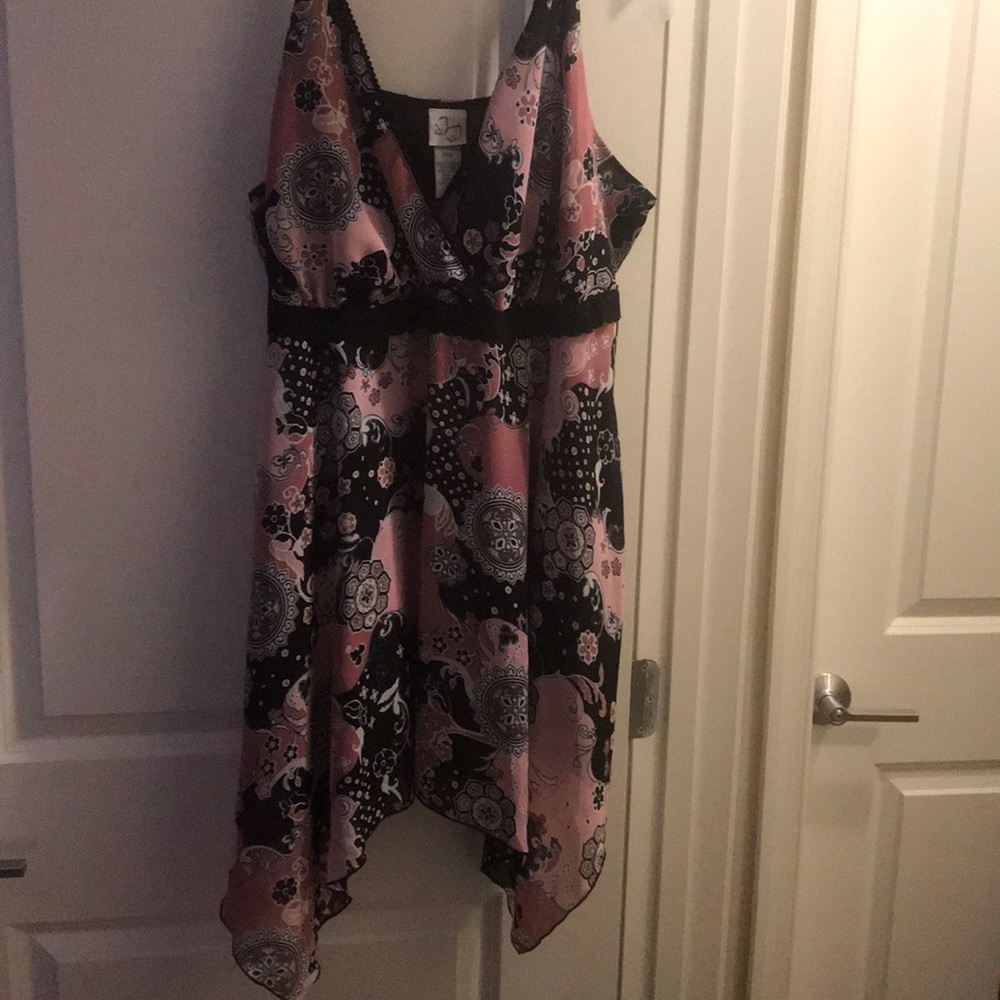 Tank Top - Picture 3 of 8